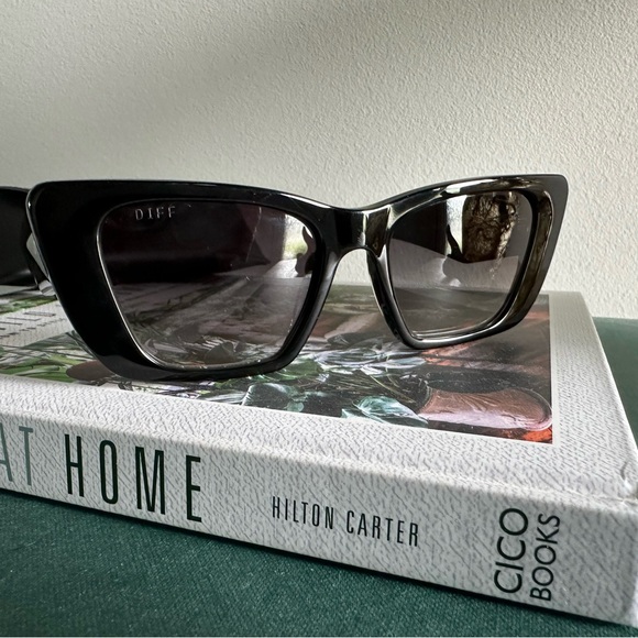 Diff Womens Sunglasses. New - Picture 1 of 9